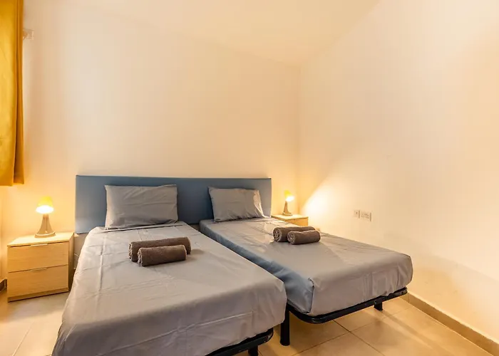 Apartament Spacious 3br With Terrace Near Beaches & Restaurants By Quicktrips