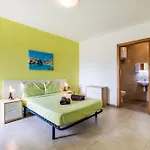 Spacious 3br With Terrace Near Beaches & Restaurants By Quicktrips アパート