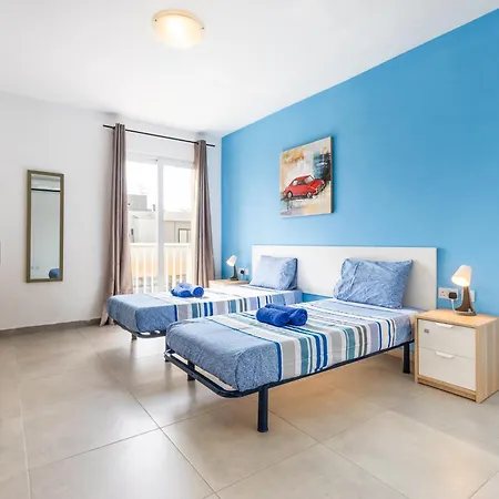 Spacious 3br With Terrace Near Beaches & Restaurants By Quicktrips * San Pawl il-Baħar