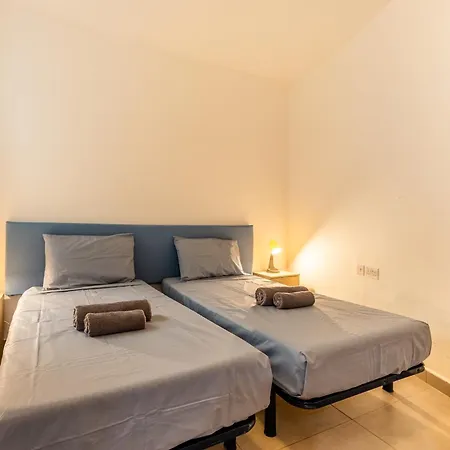 Apartman Spacious 3br With Terrace Near Beaches & Restaurants By Quicktrips