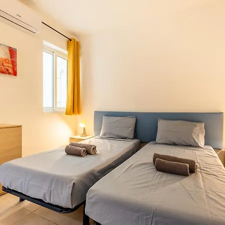 Spacious 3br With Terrace Near Beaches & Restaurants By Quicktrips Daire *
